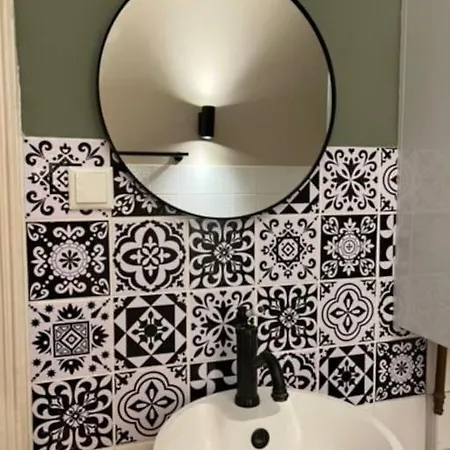 Charmante Altbauwohnung *