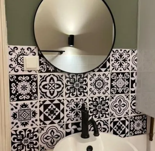 Charmante Altbauwohnung *